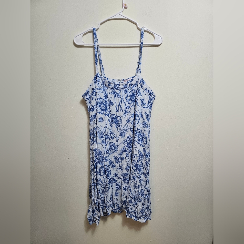 JUSTFAB Blue and White Floral Dress size Xxl